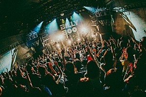 BILLY BOO「<ライブレポート>BILLY BOO ソールドアウトの初ワンマンツアー ファイナル公演でドラマ主題歌&未発表曲を早くも披露」