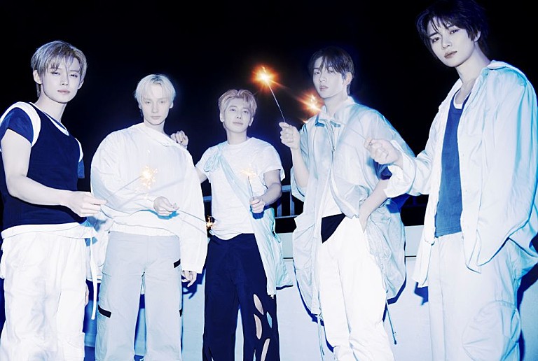 TOMORROW X TOGETHER「TOMORROW X TOGETHER、日本5thシングル『セツナハナビ』配信スタート&MV公開」