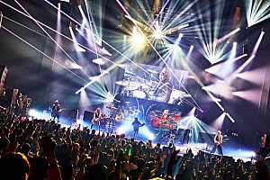 LUNA SEA「<ライブレポート>LUNA SEAと共に歩む終わらない旅【TOUR 2026 UNENDING JOURNEY -FOREVER-】で奏でる愛」