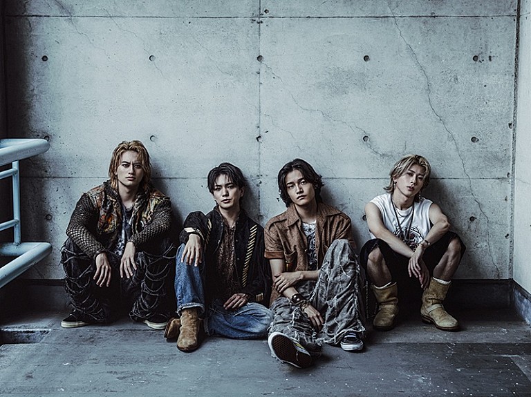 Aぇ! group「Aぇ! group、初のハロウィン曲「Mrs.Vampire」先行配信 息の合ったダンスプラクティス映像も公開へ」