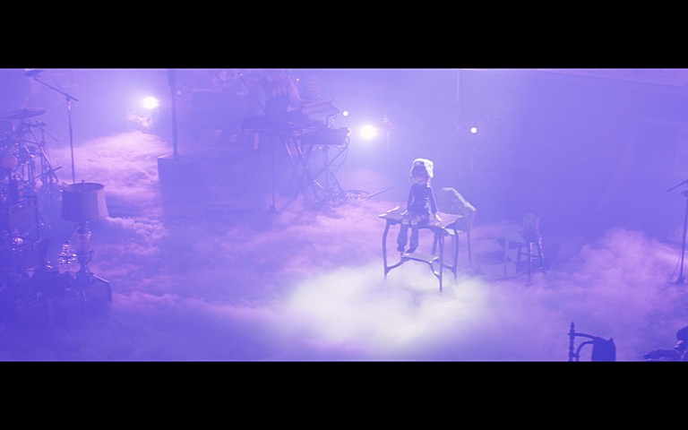 9Lana「<ライブレポート>9Lana 海を越えて広がる“熱狂”の原動力がここに 初オンラインライブ開催」