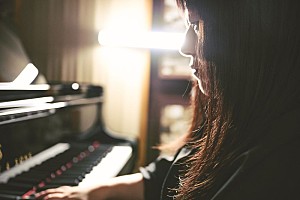 小谷美紗子Trio「小谷美紗子、新曲「蘇生」11/25配信リリース&デビュー30周年記念ライブ開催発表」