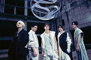 TOMORROW X TOGETHER「TOMORROW X TOGETHER、嵐を手中に収めるコンセプトフォト「HOLDING THE STORM」公開」