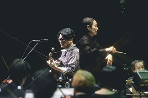 <ライブレポート>KIRINJIの奥深い音楽世界をフルオーケストラが照らし出す──サントリーホールで迎えた感動のクライマックスと次なる境地