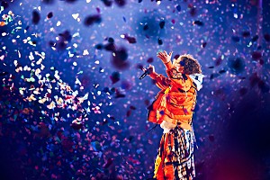 <コラム>世界へ放たれる熱狂――稀代のヒットメーカー、Vaundyがライブで証明する真価